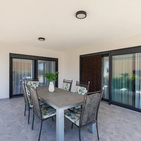 Viktoria Villa Krnica