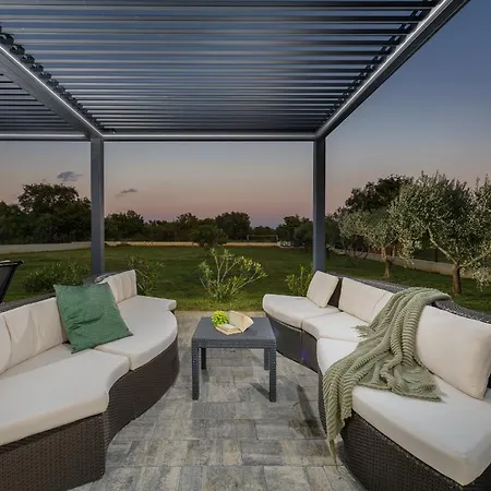 Viktoria Βίλα Krnica