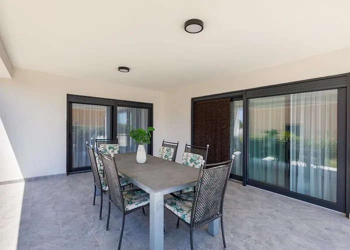 Viktoria Βίλα Krnica